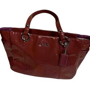 Coach Pink Patent Leather Medium Size  Shoulder Handbag preowned w/wear